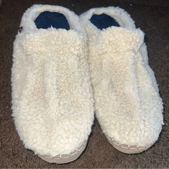 LL Bean Women's Cream Knit Wicked Good Fleece Lined Cozy Slippers Size 10 M - Picture 4 of 8